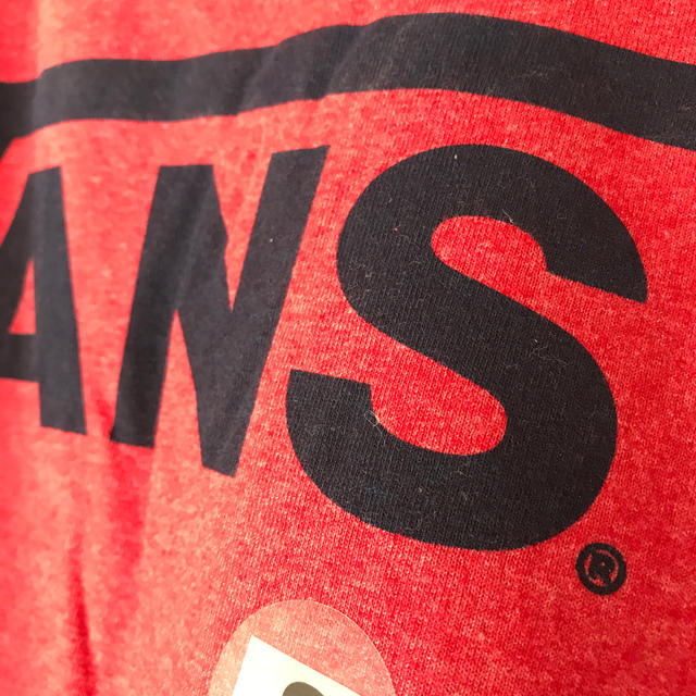 VANS(ヴァンズ)のアカウント閉じます！VANS クラシックTシャツ レッド 新品未使用 メンズのトップス(Tシャツ/カットソー(半袖/袖なし))の商品写真