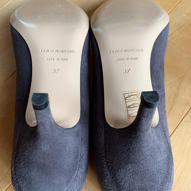 FABIO RUSCONI(ファビオルスコーニ)の《ファビオルスコーニ》スウェードパンプス レディースの靴/シューズ(ハイヒール/パンプス)の商品写真