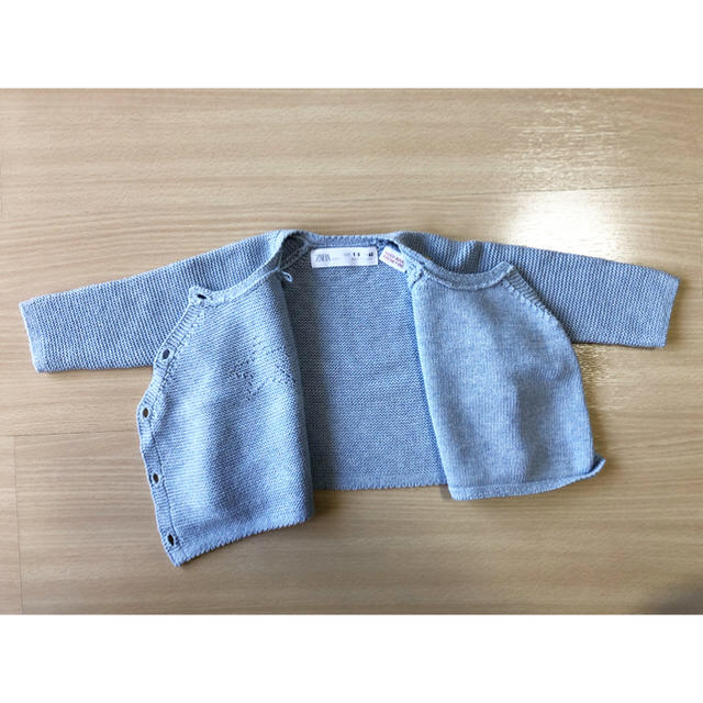 ZARA KIDS(ザラキッズ)のZARA  MINI スターカーディガン キッズ/ベビー/マタニティのベビー服(~85cm)(カーディガン/ボレロ)の商品写真