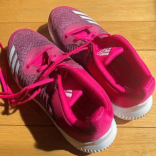 アディダス(adidas)のadidas 運動靴 ピンク 23.0cm(スニーカー)