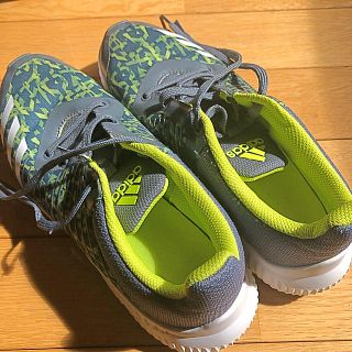 アディダス(adidas)のadidas 運動靴 グリーン 23.0cm(スニーカー)