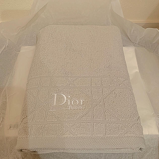 ディオール(Dior)のDIOR タオル グレー 限定品(タオル/バス用品)