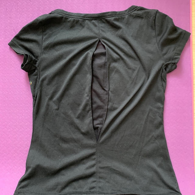 NIKE(ナイキ)のNIKE トップス レディースのトップス(Tシャツ(半袖/袖なし))の商品写真