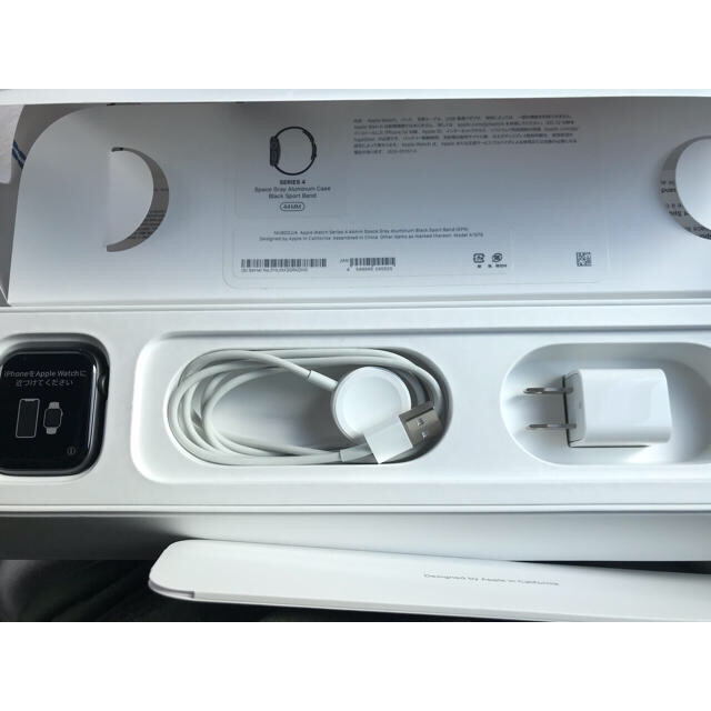 Apple Watch(アップルウォッチ)のApple Watch series4 スマホ/家電/カメラのスマートフォン/携帯電話(スマートフォン本体)の商品写真