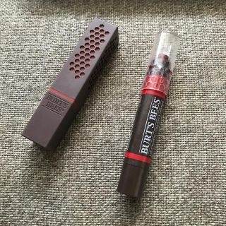 バーツビーズ(BURT'S BEES)のバーツビーズ　2本セット　赤リップ(口紅)