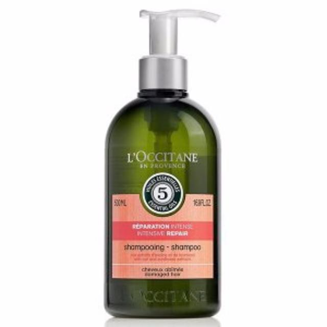 L'OCCITANE(ロクシタン)のロクシタン ファイブハーブス リペアリングシャンプー500ml✖️2 コスメ/美容のヘアケア/スタイリング(シャンプー)の商品写真