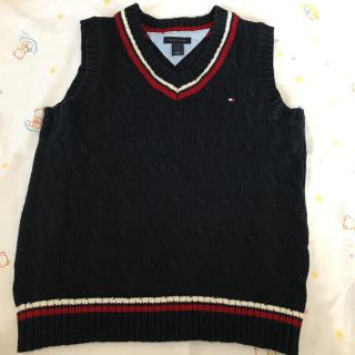 トミーヒルフィガー(TOMMY HILFIGER)の超美品♪TOMMY HILFIGERトミーヒルフィガー 紺色ニットベスト120(ニット)