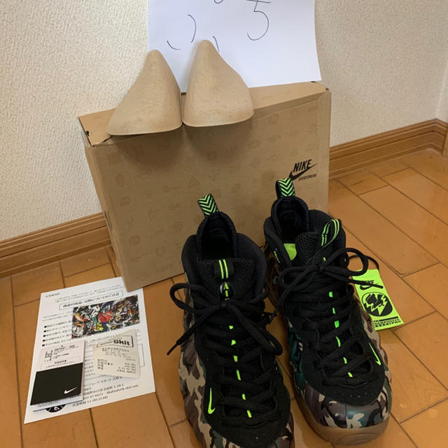 NIKE(ナイキ)の28.0cm nike air foamposite pro prm le メンズの靴/シューズ(スニーカー)の商品写真