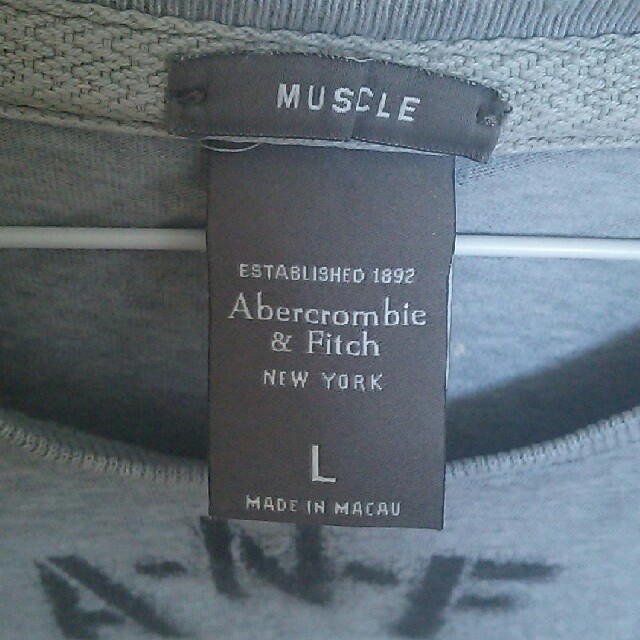 Abercrombie&Fitch(アバクロンビーアンドフィッチ)のTシャツ アバクロンビー&フィッチ メンズのトップス(Tシャツ/カットソー(半袖/袖なし))の商品写真