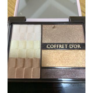 コフレドール(COFFRET D'OR)のコフレドール  アイシャドウ  ゴールド　(アイシャドウ)