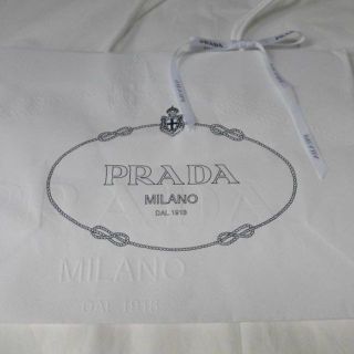 プラダ(PRADA)のプラダ　ショップ紙袋　25×35×14㎝　1枚　送料込み(その他)