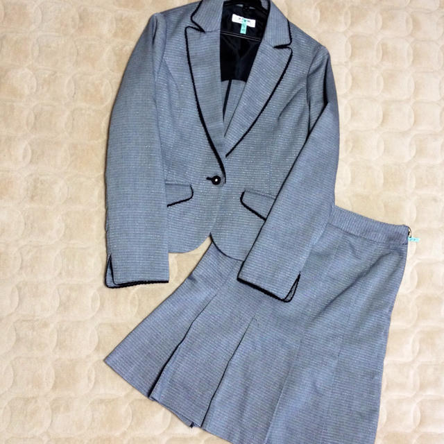 a.v.v(アーヴェヴェ)のa.v.v♡スーツ レディースのフォーマル/ドレス(スーツ)の商品写真