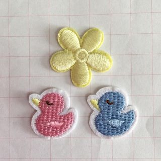 刺繍ワッペンセット アヒル 花 ワンポイント 鳥(各種パーツ)