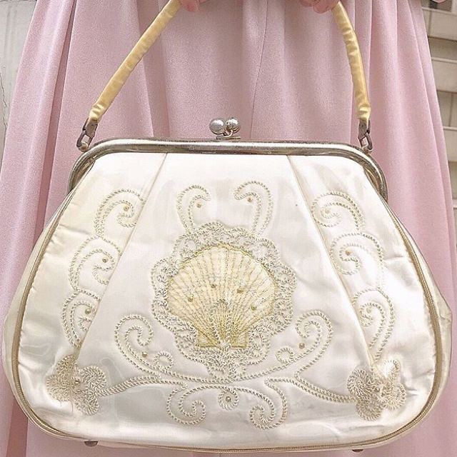 G2? vintage bag