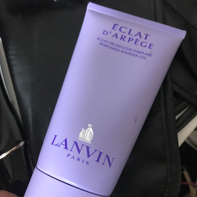 LANVIN en Bleu(ランバンオンブルー)のボディークリーム コスメ/美容のボディケア(ボディクリーム)の商品写真