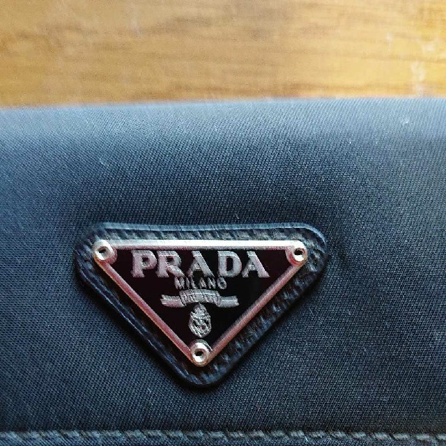 PRADA(プラダ)の★みーちゃん様専用になります★【正規品・新品未使用】プラダ キーケース  レディースのファッション小物(キーケース)の商品写真