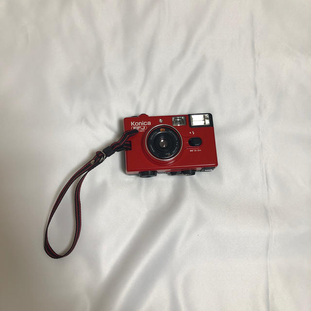 KONICA MINOLTA(コニカミノルタ)の【美品】フィルムカメラ konika EFJ レッド スマホ/家電/カメラのカメラ(フィルムカメラ)の商品写真