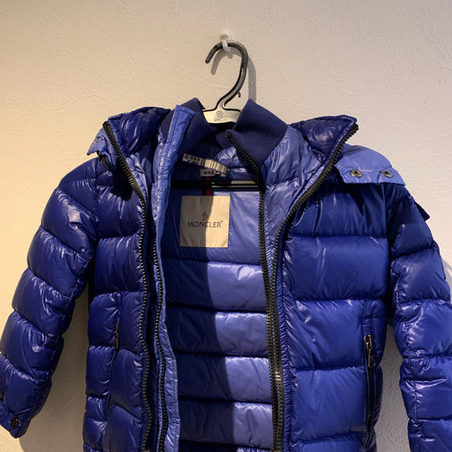 MONCLER(モンクレール)のモンクレール キッズ/ベビー/マタニティのキッズ服男の子用(90cm~)(ジャケット/上着)の商品写真