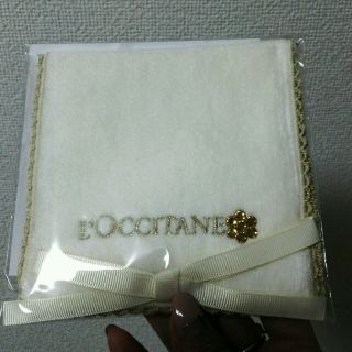 ロクシタン(L'OCCITANE)の❤ディヴァイン 2WAYポケットタオル❤(ハンカチ)