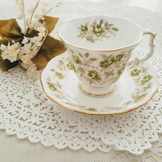 ロイヤルアルバート(ROYAL ALBERT)の「オトナのティータイム」ロイヤルアルバートティーカップ(グラス/カップ)