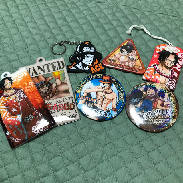 One Piece エース缶バッチetcの通販 By 柚さん S Shop ラクマ