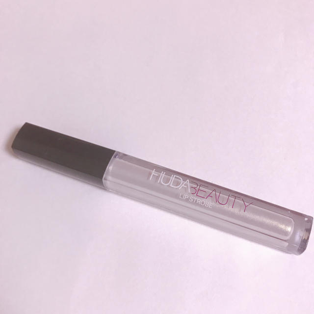 huda beauty 口紅 コスメ/美容のベースメイク/化粧品(口紅)の商品写真