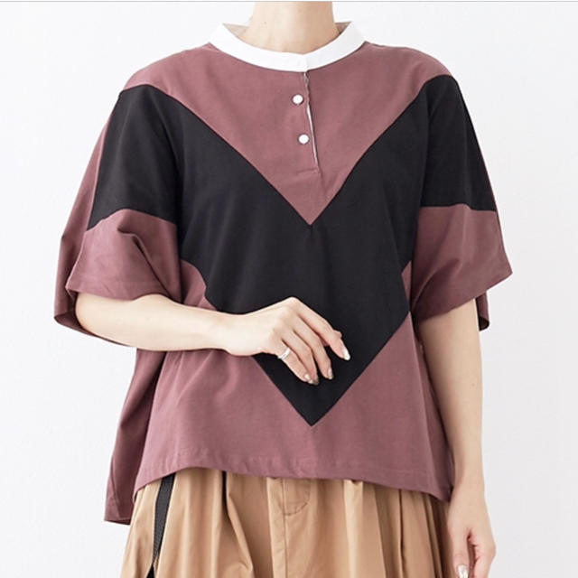 merlot(メルロー)の新品未使用♡ バイカラー襟付きカットソー  レディースのトップス(カットソー(半袖/袖なし))の商品写真