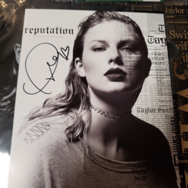 Taylor Swift 直筆サイン ライブvipss限定フルセットの通販 by tarao's Taylor Swift 直筆サイン ライブvipss限定フルセットの通販 by tarao's