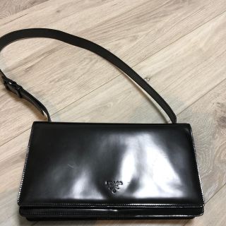 PRADA　プラダ　エナメル　バック　ショルダーバック　メッセンジャーバック