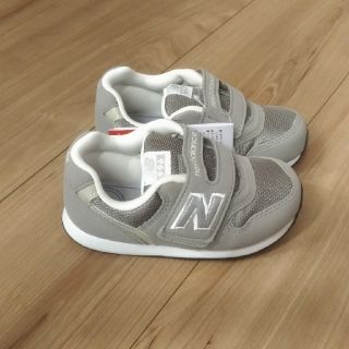 ニューバランス(New Balance)の箱なし　ニューバランス ベビー スニーカー
15.5cm グレー
(スニーカー)