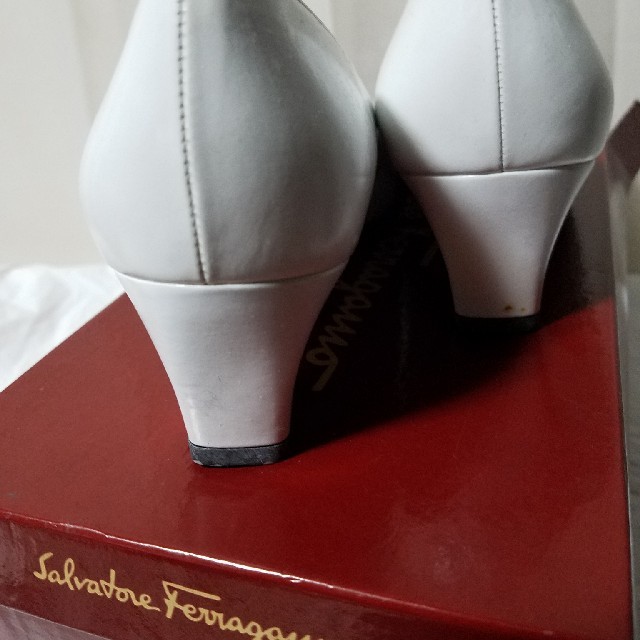 Ferragamo(フェラガモ)のフェラガモパンプス レディースの靴/シューズ(ハイヒール/パンプス)の商品写真