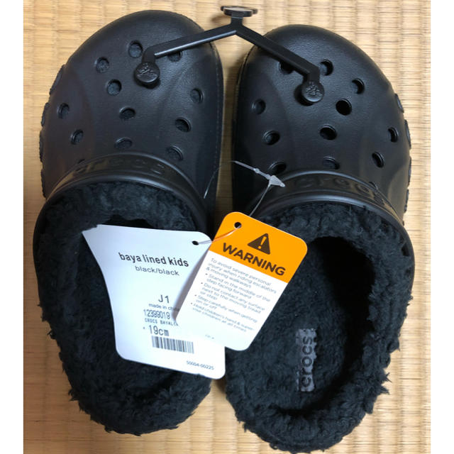 crocs(クロックス)のクロックス バヤラインドキッズ新品19㎝ キッズ/ベビー/マタニティのキッズ靴/シューズ(15cm~)(サンダル)の商品写真