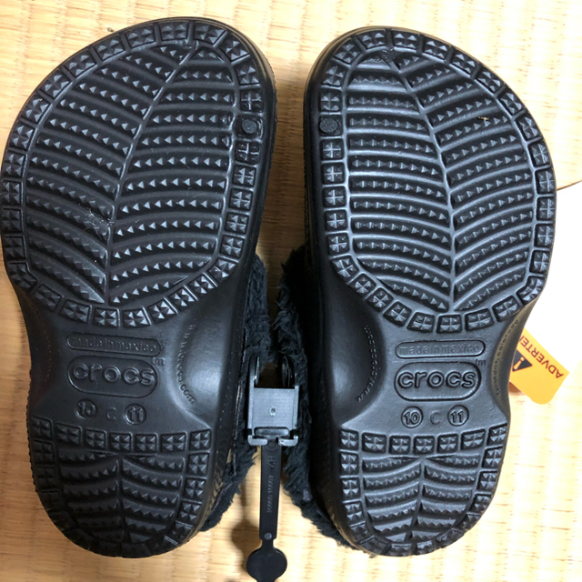 crocs(クロックス)のクロックス クロックバンドマンモスキッズ17.5新品 キッズ/ベビー/マタニティのキッズ靴/シューズ(15cm~)(サンダル)の商品写真