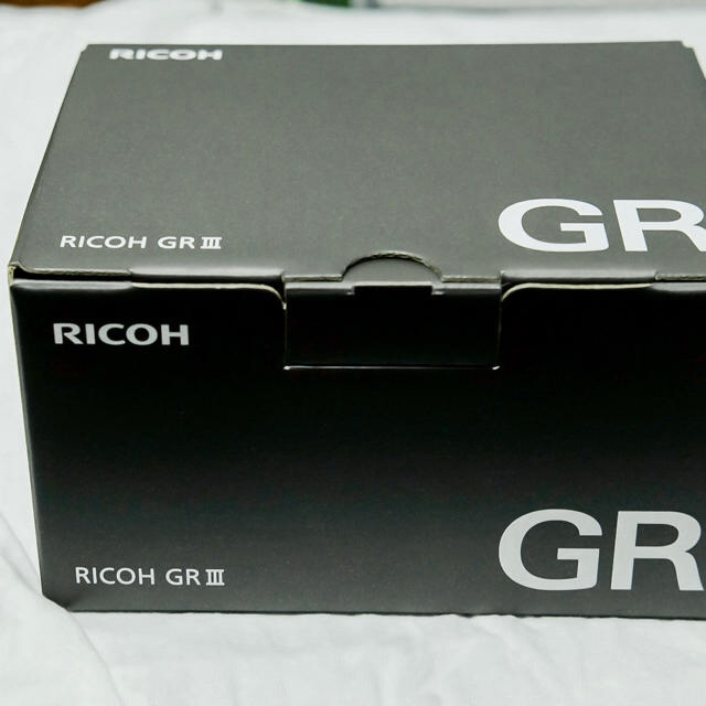 RICOH(リコー)のGR3(GRⅢ)、純正のホットシューカバー付き！ スマホ/家電/カメラのカメラ(その他)の商品写真