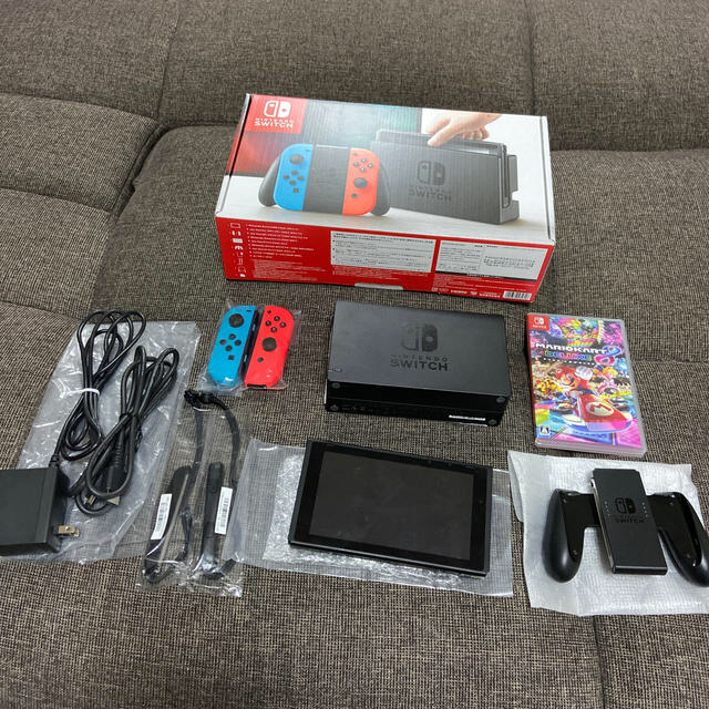 Nintendo Switch(ニンテンドースイッチ)の花時 様  専用   任天堂スイッチ本体 エンタメ/ホビーのゲームソフト/ゲーム機本体(家庭用ゲーム機本体)の商品写真