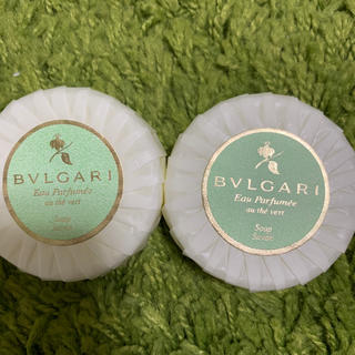ブルガリ(BVLGARI)の【BVLGARI】石鹸2個 Eau Parfumée au thé vert (ボディソープ/石鹸)