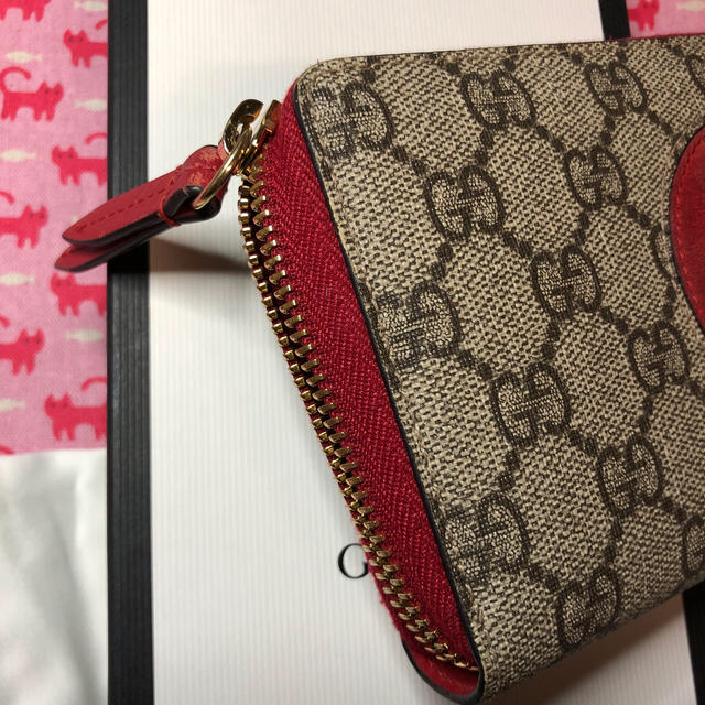 Gucci(グッチ)のグッチ（GUCCI）⭐️長財布　猫　GGスプリーム　ウォレット レディースのファッション小物(財布)の商品写真