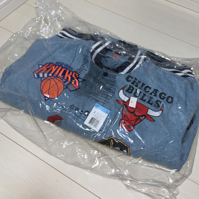 Supreme(シュプリーム)のSupreme NBA Teams Denim Warm-Up Jacket メンズのジャケット/アウター(スタジャン)の商品写真