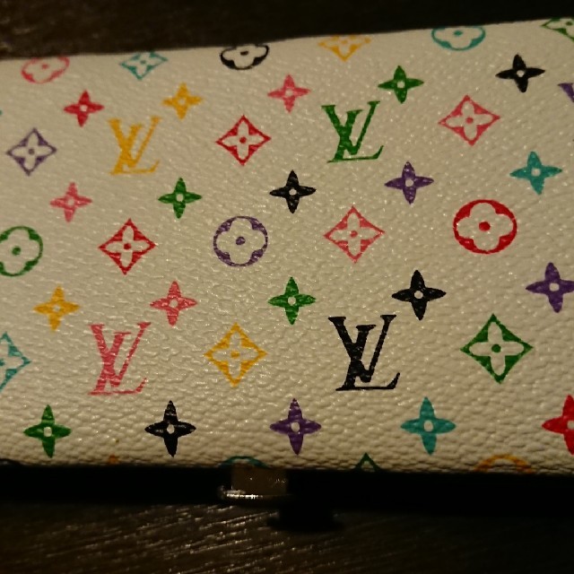 LOUIS VUITTON(ルイヴィトン)のマルチカラー身だしなみセット コスメ/美容のキット/セット(その他)の商品写真