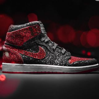 ナイキ(NIKE)のThe Shoe Surgeon赤黒グリッターNIKE JORDAN 1(スニーカー)