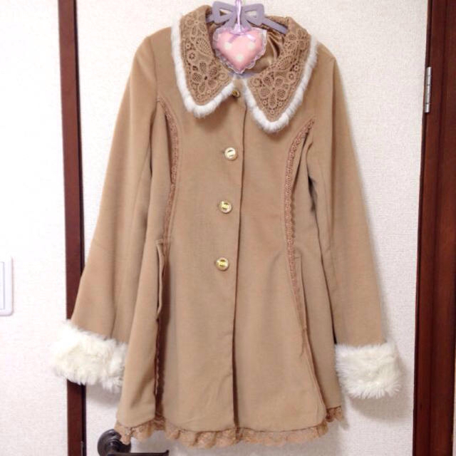 LIZ LISA(リズリサ)のリズリサドーリーコート25日まで取り置き レディースのジャケット/アウター(ロングコート)の商品写真