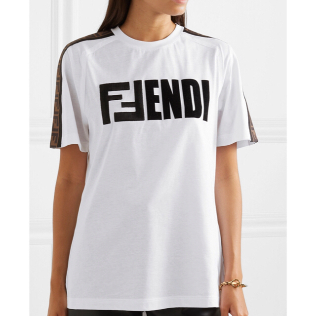 FENDI フェンディ ロゴ TシャツTシャツ(半袖/袖なし)