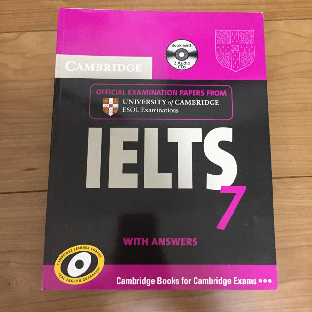 IELTS 7 Cambridge official book エンタメ/ホビーの本(語学/参考書)の商品写真