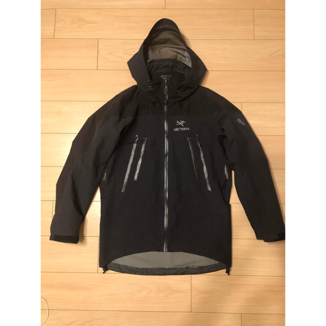 ARC'TERYX(アークテリクス)の交渉可　アークテリクス  THETAシータSV gore arcteryx メンズのジャケット/アウター(マウンテンパーカー)の商品写真