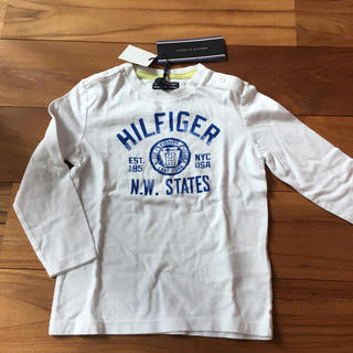 トミーヒルフィガー(TOMMY HILFIGER)のトミーヒルフィガー ホワイト ロンT(Tシャツ/カットソー)