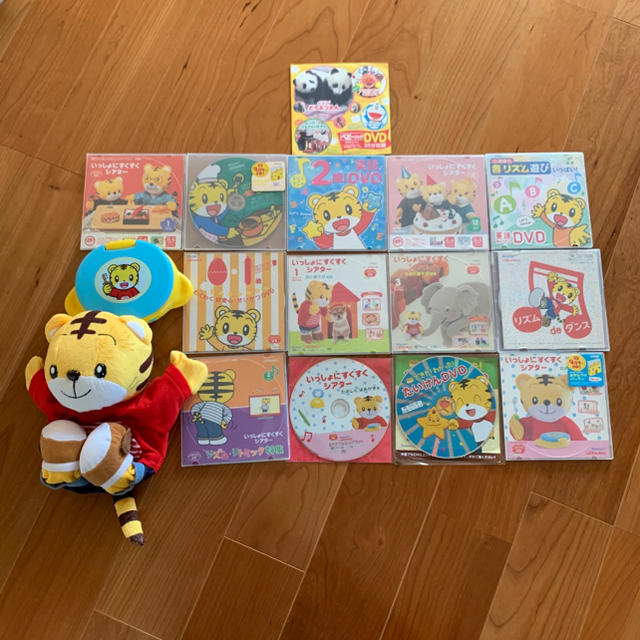 こどもちゃれんじ ぷち ☺︎ DVD14枚＋しまじろう＋歯磨きトレーニングミラー キッズ/ベビー/マタニティのおもちゃ(知育玩具)の商品写真