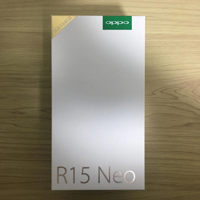 OPPO R15 Neo  SIMフリー 付属品