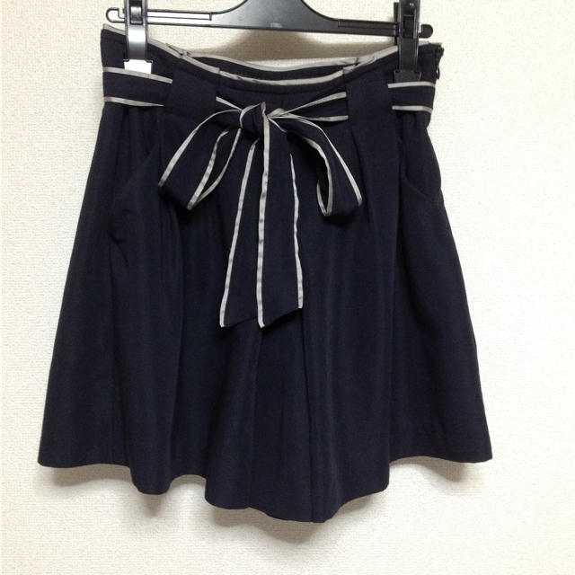 anySiS(エニィスィス)のａｎｙSｉS のキュロットスカート紺 レディースのパンツ(キュロット)の商品写真