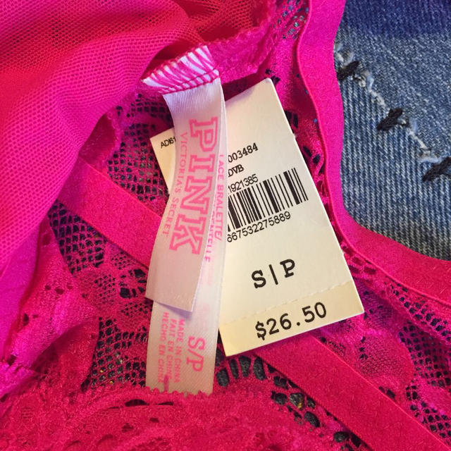 Victoria's Secret(ヴィクトリアズシークレット)のビクトリアシークレット ブラトップ  レディースのルームウェア/パジャマ(ルームウェア)の商品写真