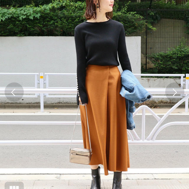 IENA(イエナ)の2018 IENA ハード圧縮フレアスカート レディースのスカート(ロングスカート)の商品写真